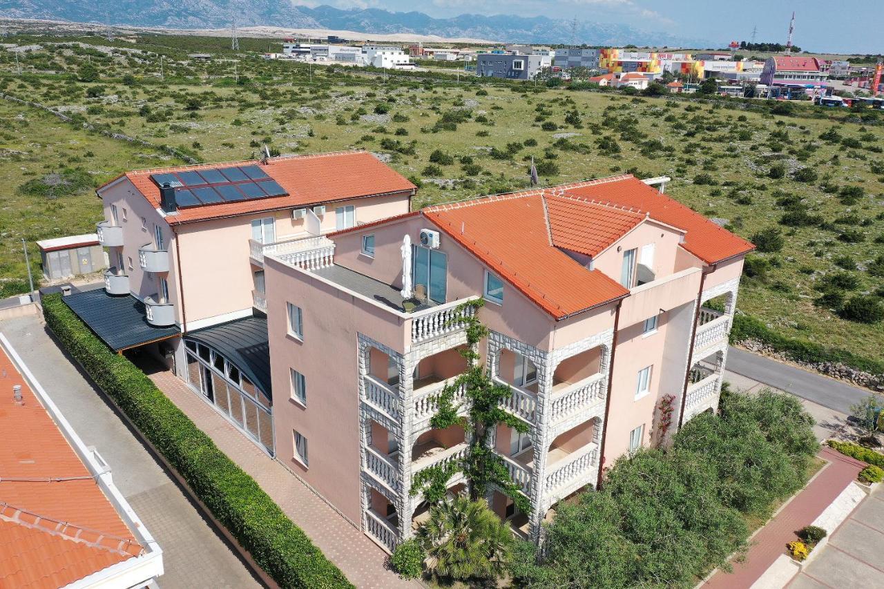 Apartments Peris Resort Novalja Exterior photo